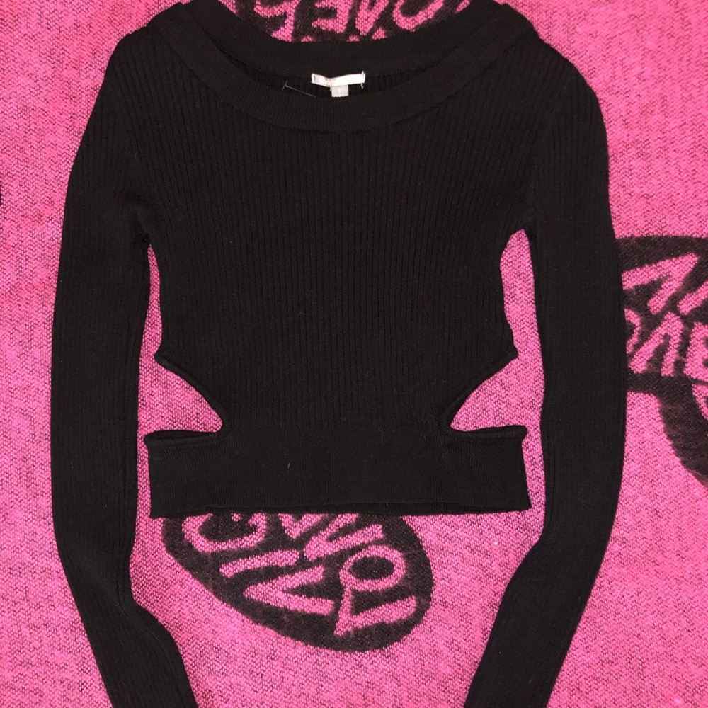 Black cropped sweater Size Small